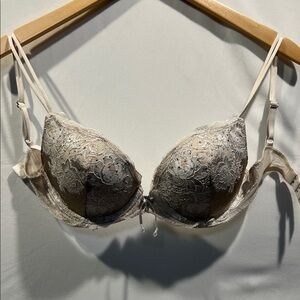 Victoria's Secret Lace Bra - Cream and Gray
